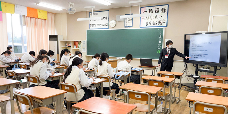 中学生を対象とした「職業学習」に参加しました