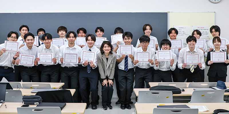 セーラム州立大学とのオンラインディスカッションを開催